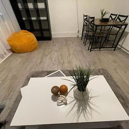 Comfy 2 Bedroom On Tower Bridge Лондон Екстериор снимка